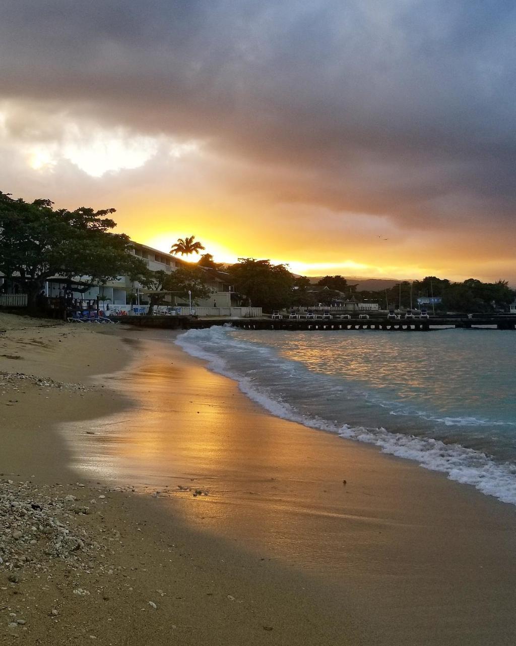 Kaz Kreol Beach Hotel Ocho Rios Exterior foto